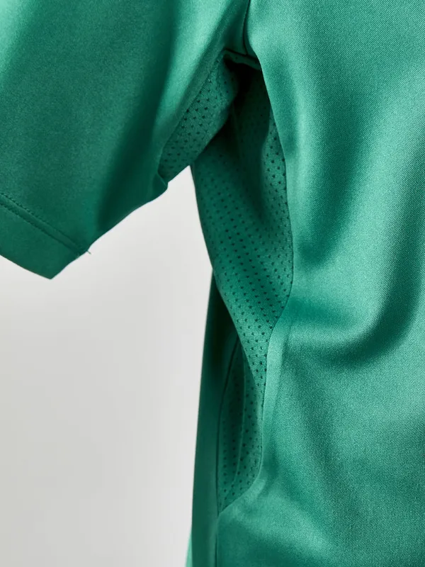1910144-651000_Evolve Tee JR_Closeup5.jpg